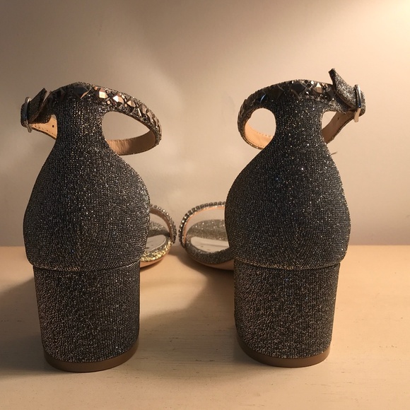 BADGLEY MISCHKA UNNA METALLIC SANDALS 8.5 NWT - Picture 15 of 16